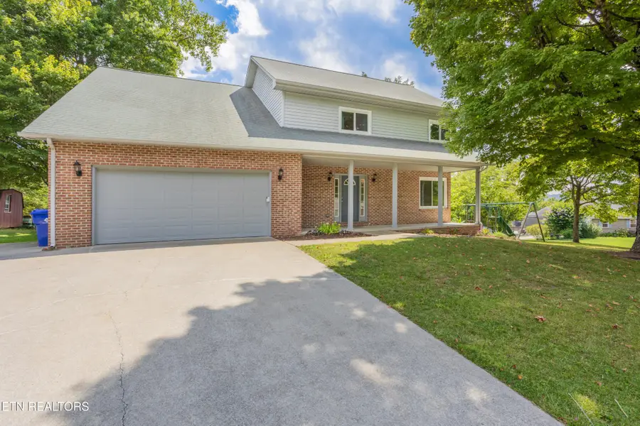 109 W Melbourne Rd, Oak Ridge, TN 37830 - #2