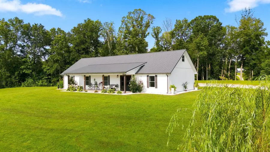 1043 Murphy Hollow Rd, Vanleer, TN 37181 - #3