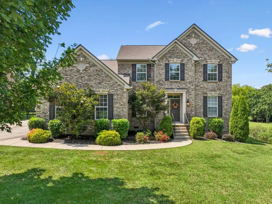 1053 Avery Trace Cir, Hendersonville, TN 37075 - #2