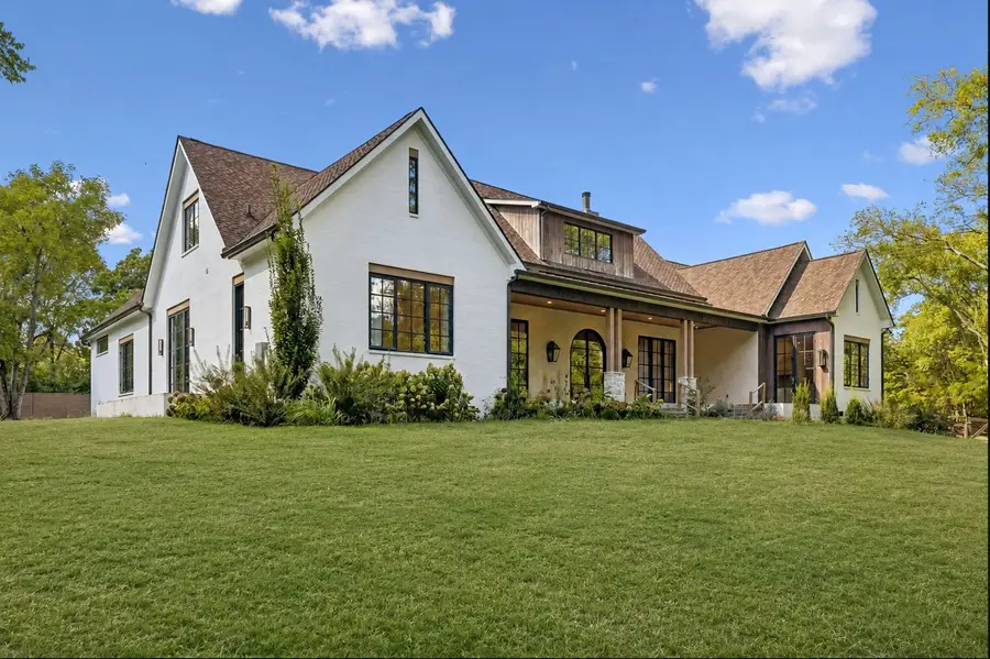 4333 Eatons Creek Rd, Nashville, TN 37218 - #2