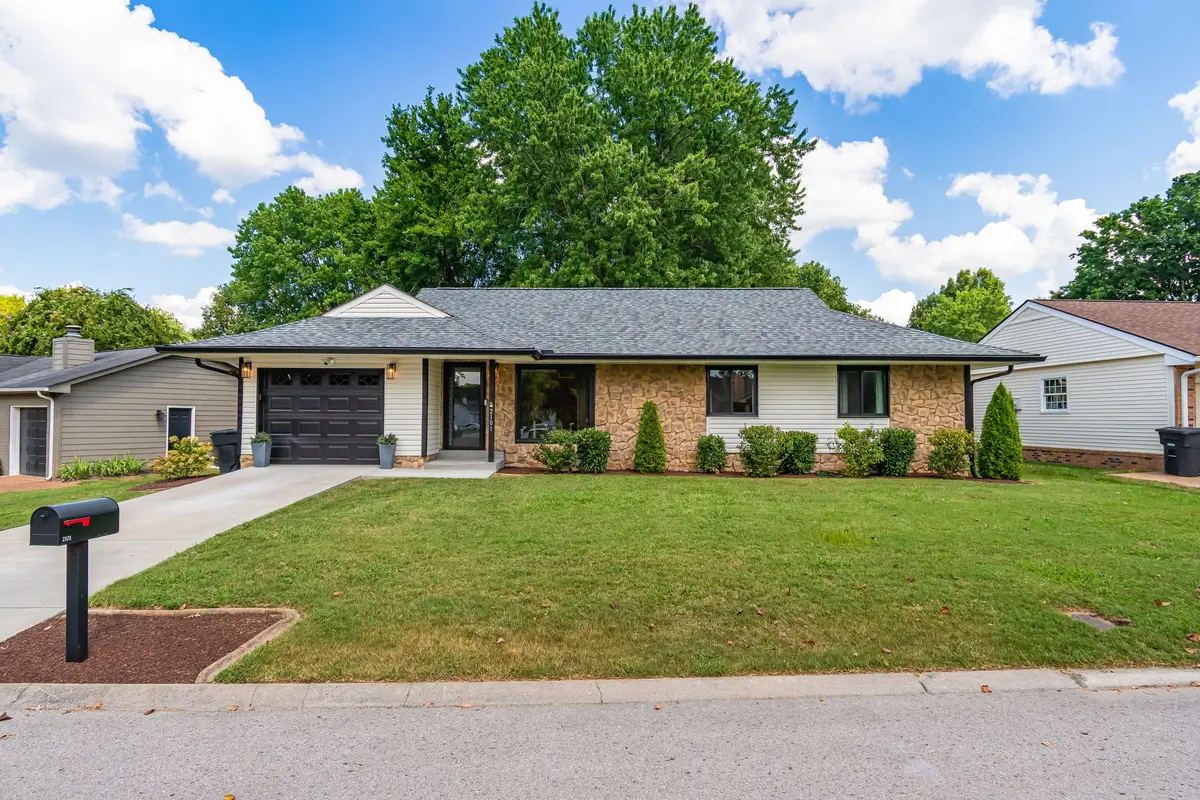 2101 Quail Ct, Franklin, TN 37064 - #1