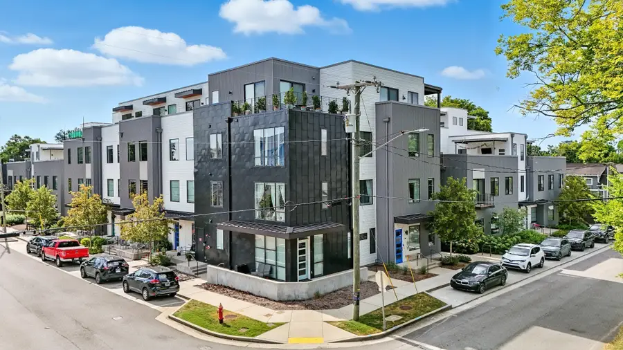 1402 Pillow St #207, Nashville, TN 37203 - #2