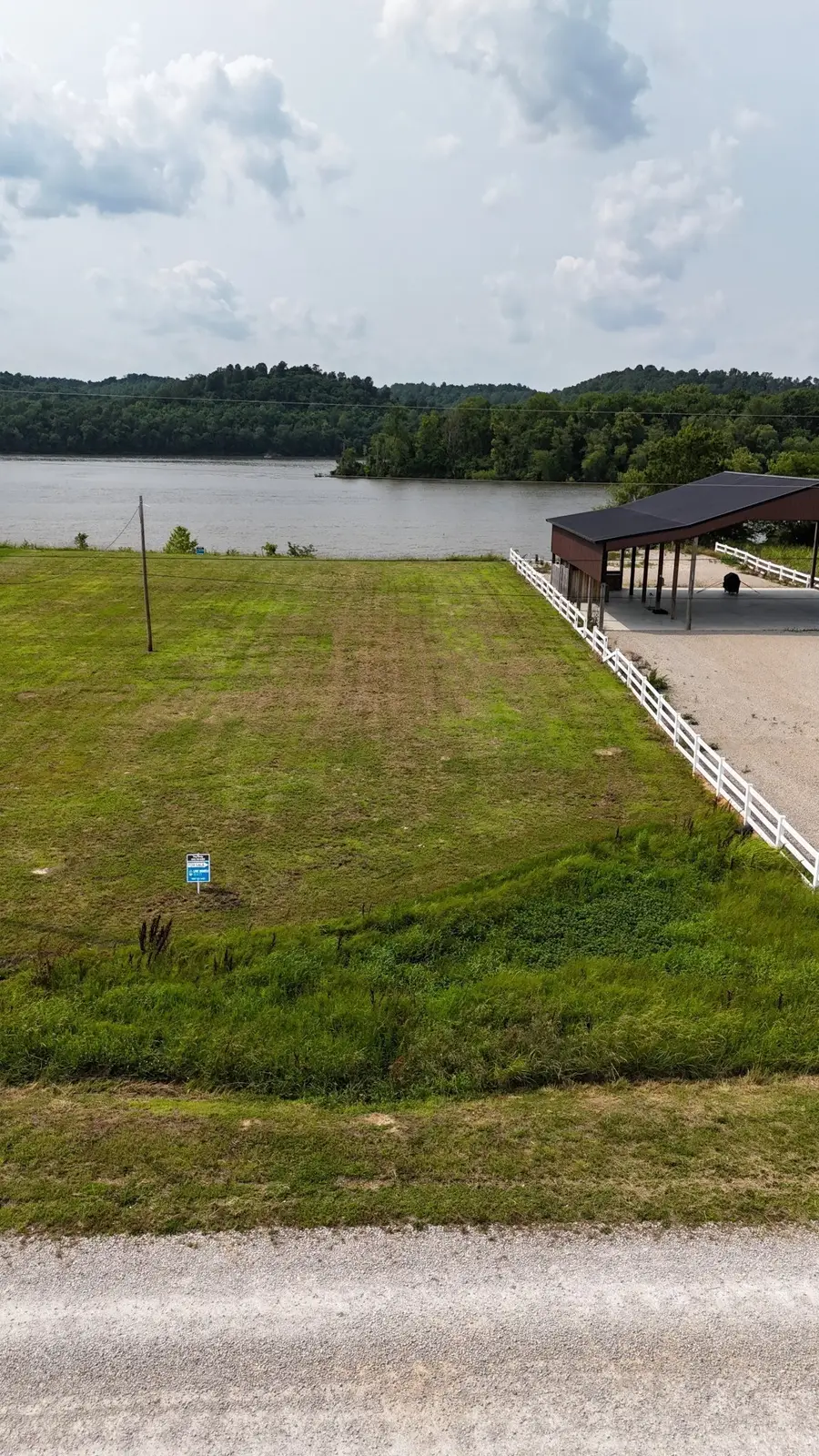 2631 Hardin Bottom River Rd, Clifton, TN 38425 - #2