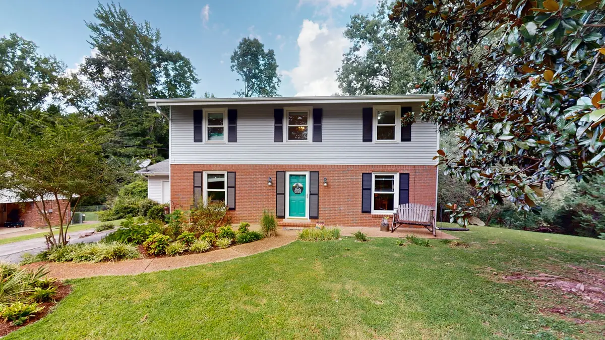 1208 Sherwood St, Paris, TN 38242 - #1