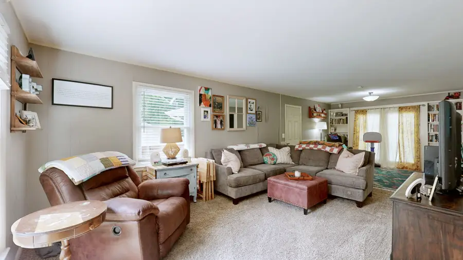 1208 Sherwood St, Paris, TN 38242 - #2