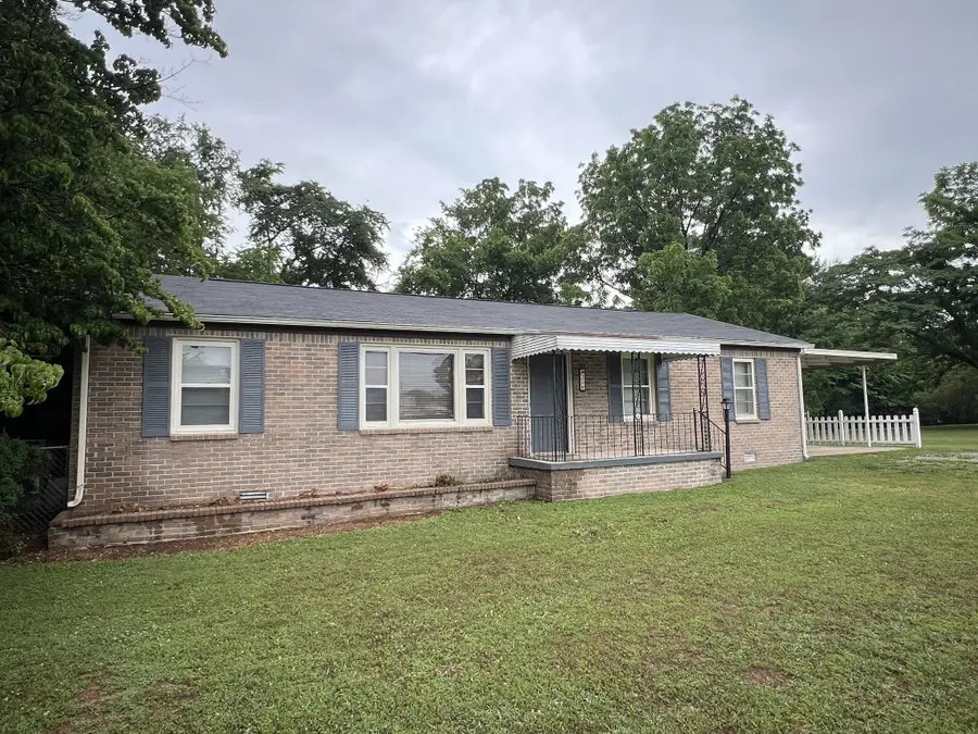 208 Lillian St, Winchester, TN 37398 - #3