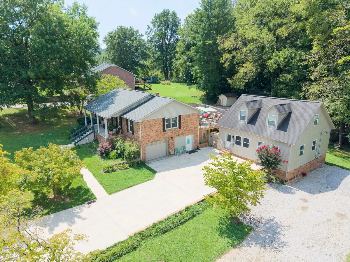 3705 Bartlett Dr, Cookeville, TN 38506 - #1