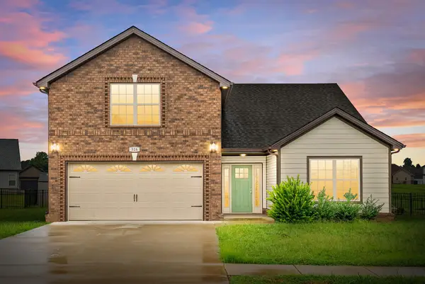 516 Castle Pinckney Ln, Clarksville, TN 37042