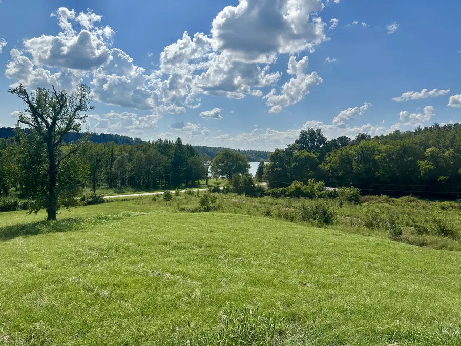79 Sunset Rd, Linden, TN 37096 - #2