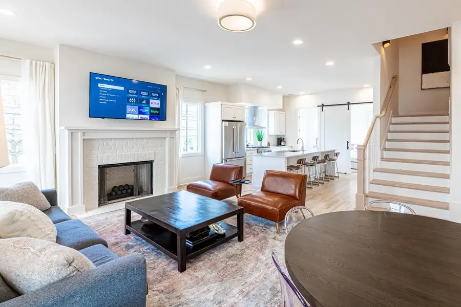 519 Chesterfield Ave #8, Nashville, TN 37212 - #2