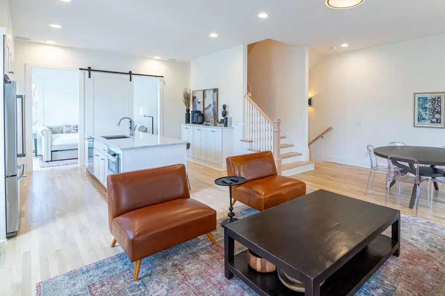 519 Chesterfield Ave #8, Nashville, TN 37212 - #3
