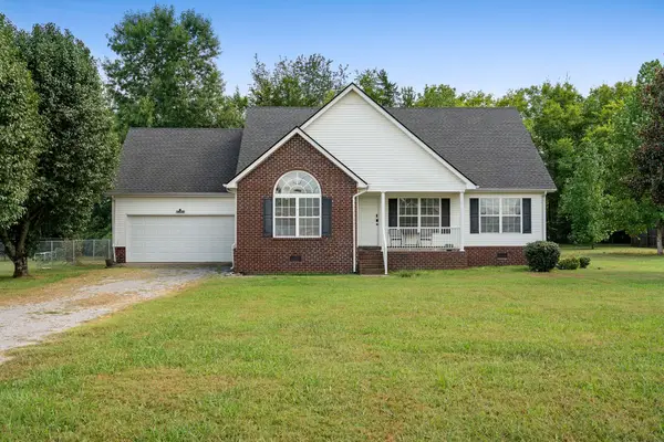 2431 Vanlawn Ln, Christiana, TN 37037