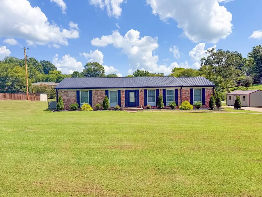 201 Glendale Dr, Pulaski, TN 38478 - #2