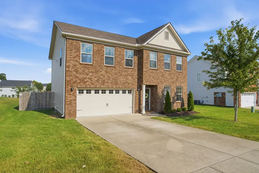 3039 Commonwealth Dr, Spring Hill, TN 37174 - #2