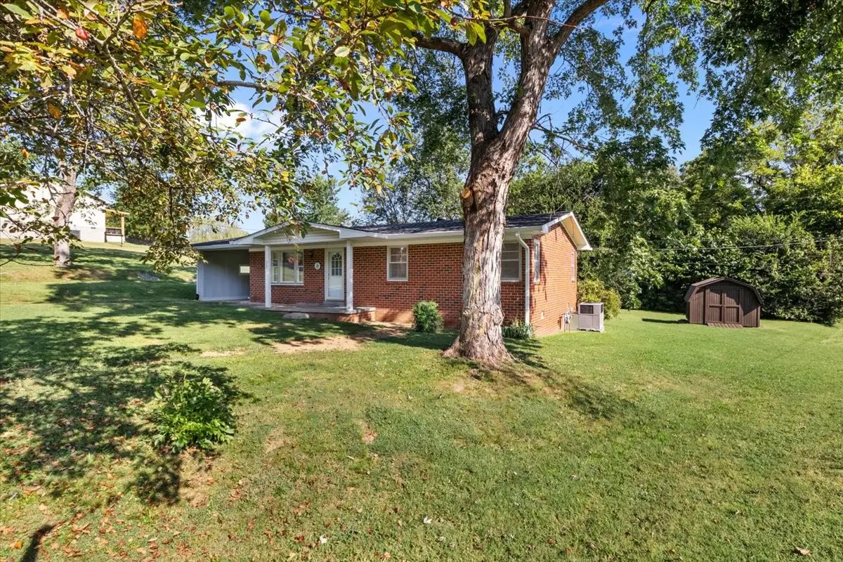 220 Roby Dr, Erin, TN 37061 - #1