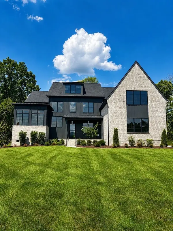9684 Tiburon Dr, Brentwood, TN 37027