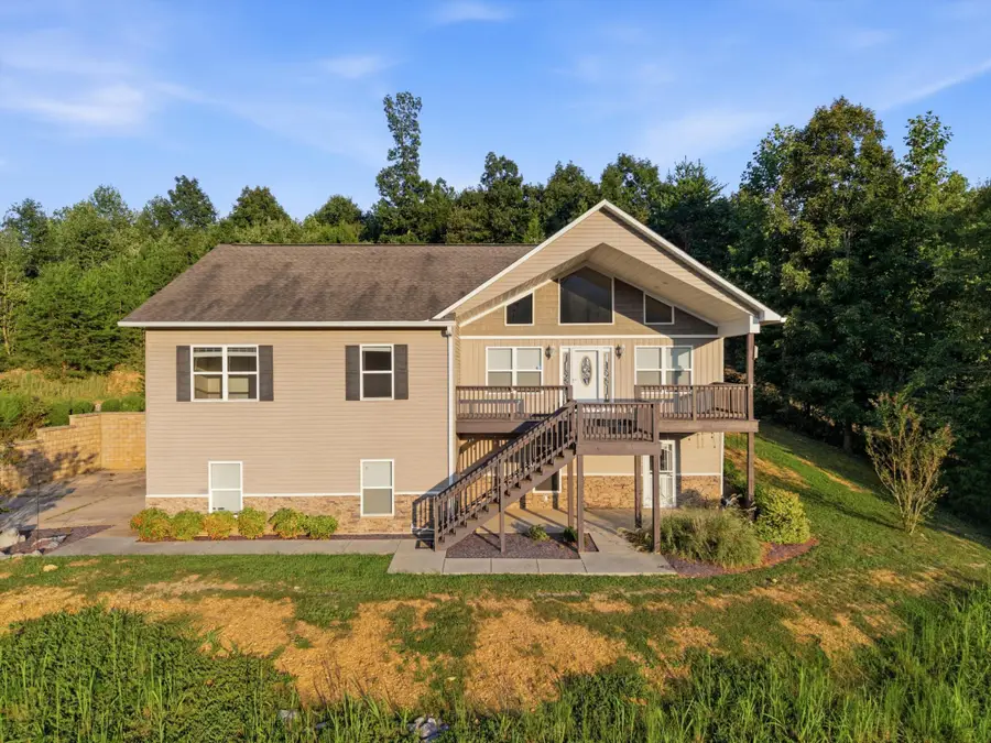 365 Meadowbrook Lane, Trenton, GA 30752 - #2