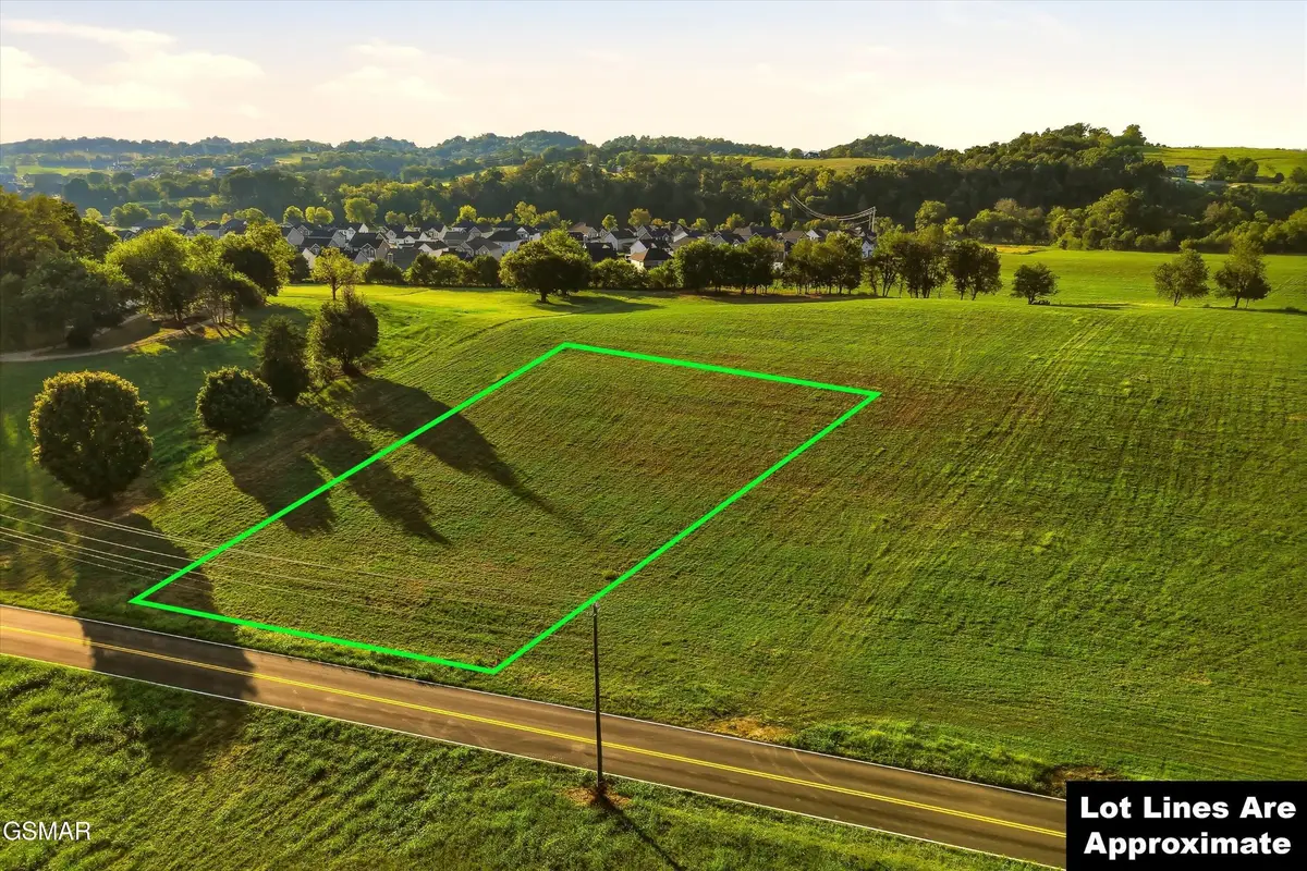 5 Mccleary Lane Road, Sevierville, TN 37876 - #1