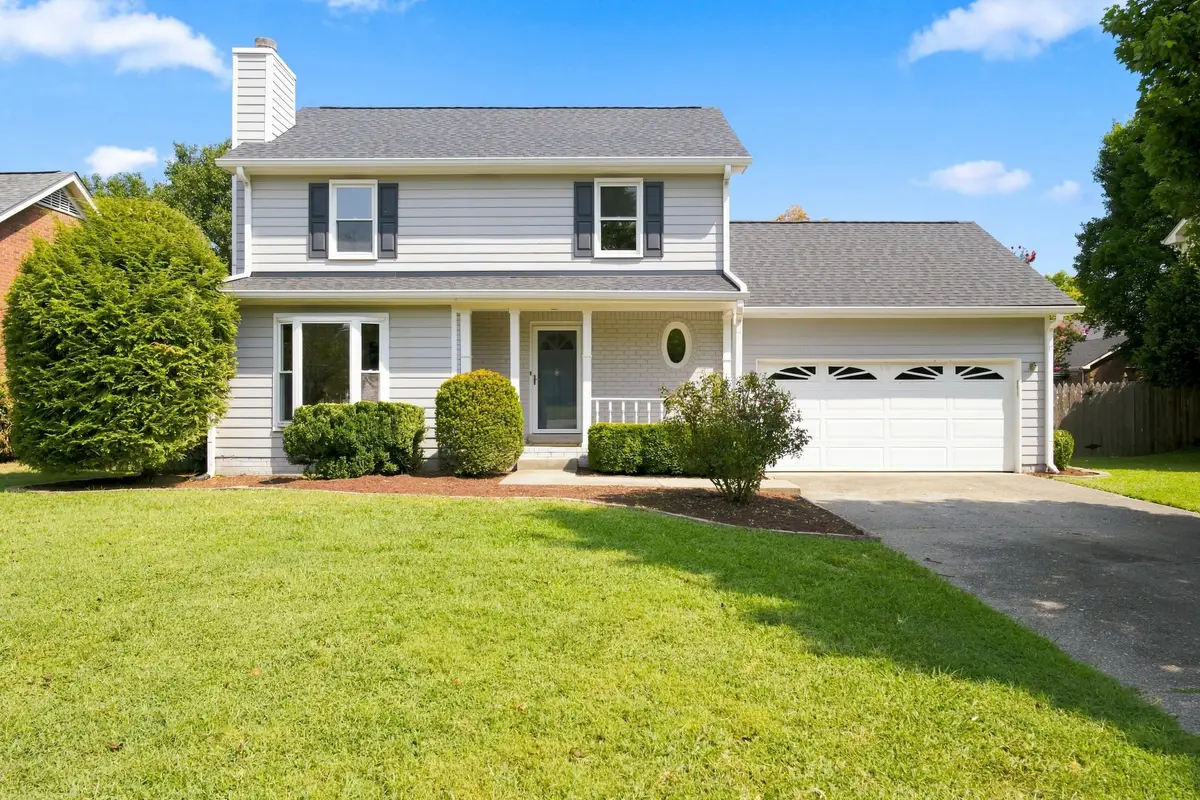 1128 Hunters Chase Dr, Franklin, TN 37064 - #1