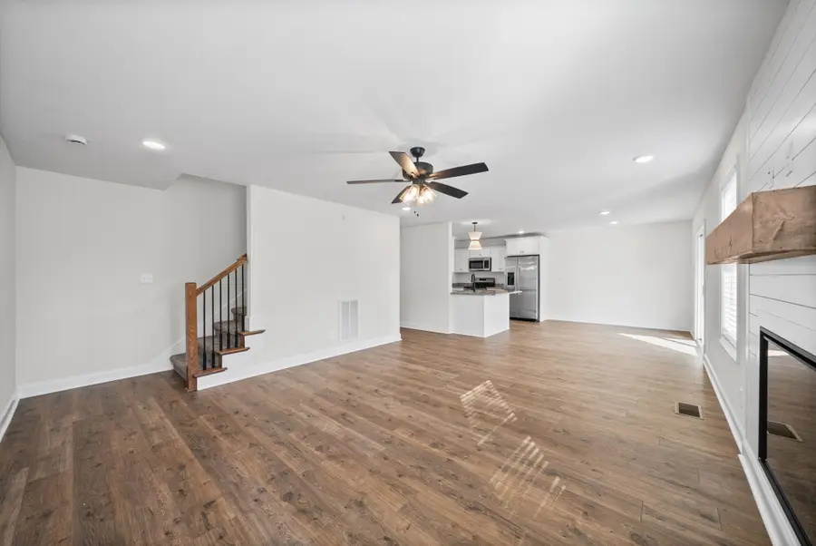 404 Park Glen Ln, Clarksville, TN 37042 - #3