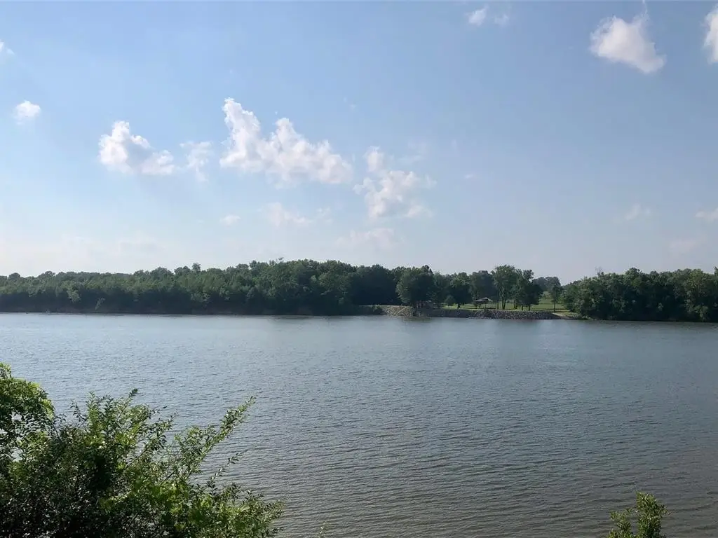64 Cravens Rd, Savannah, TN 38372 - #1