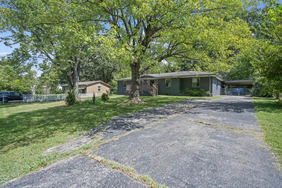 202 Yorktown Rd, Clarksville, TN 37042 - #3