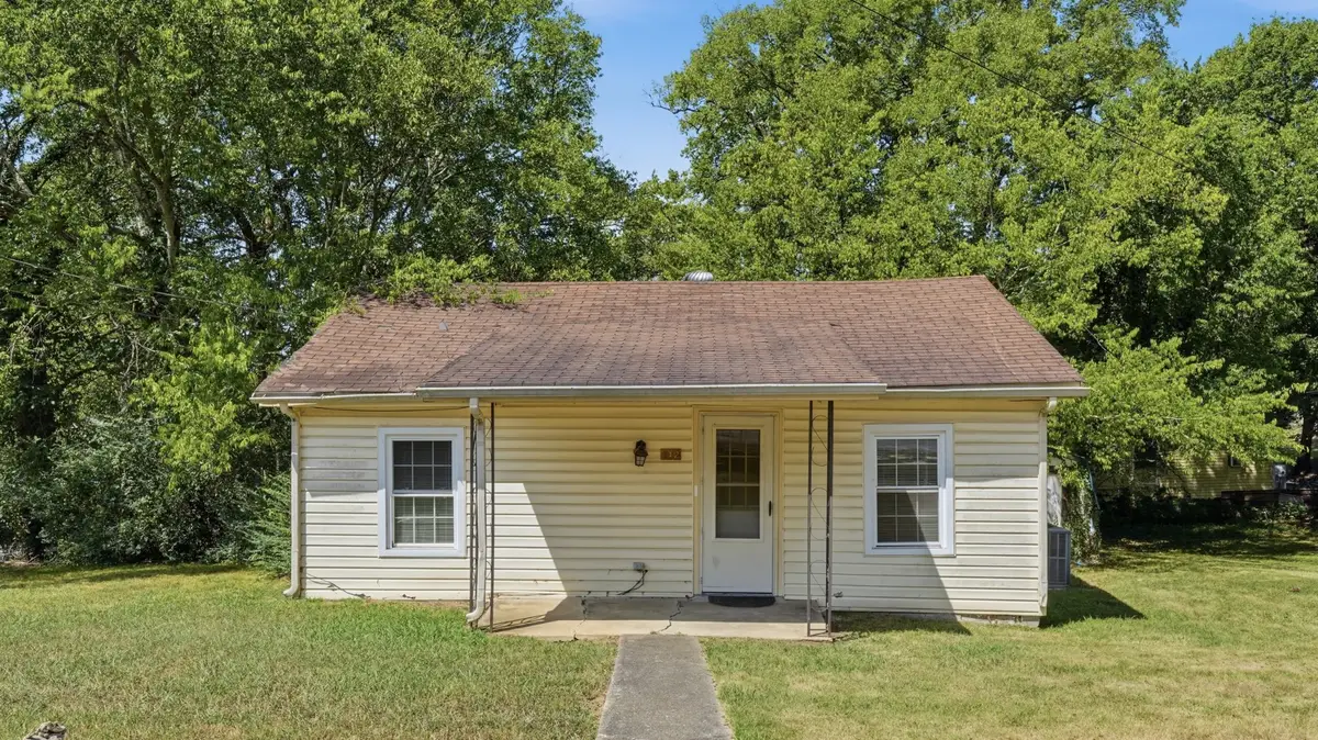612 Moyers Ave, Fayetteville, TN 37334 - #1
