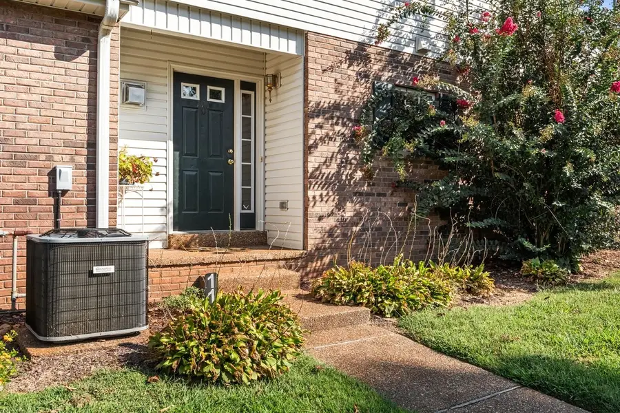 111 Eastdale Ln, Dickson, TN 37055 - #2