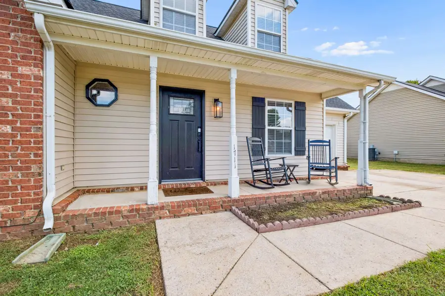1711 Locerbie Dr, Murfreesboro, TN 37128 - #3