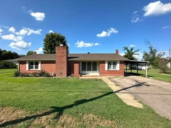 1105 Pinhook Dr, Savannah, TN 38372