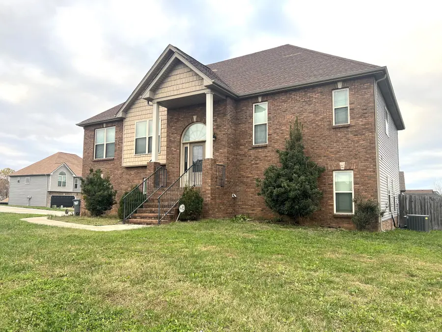 1701 Winterhaven Ct, Clarksville, TN 37042 - #2