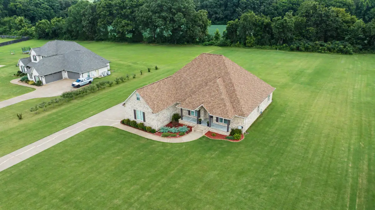 22 Hale Farm Rd, Humboldt, TN 38343 - #1