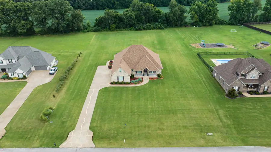 22 Hale Farm Rd, Humboldt, TN 38343 - #3