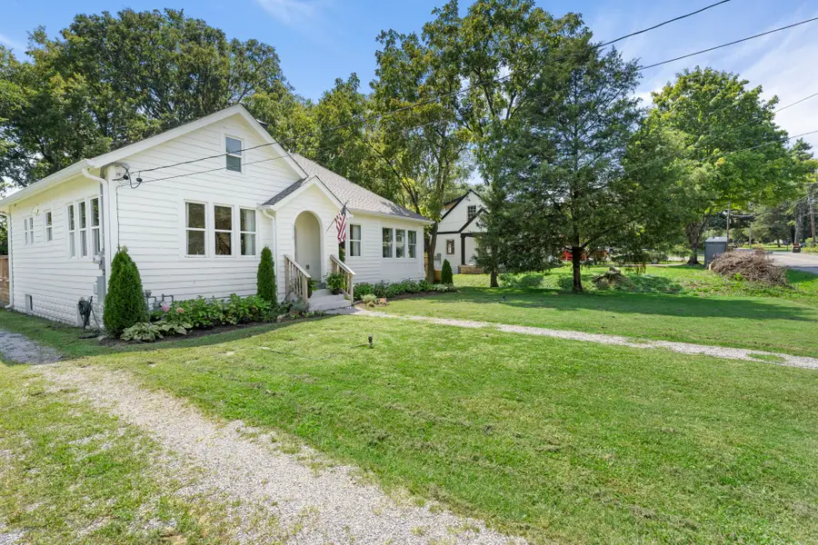 1118 Riverwood Dr, Nashville, TN 37216 - #3
