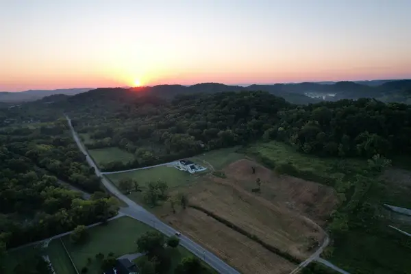 1 Carters Creek Pike, Franklin, TN 37064