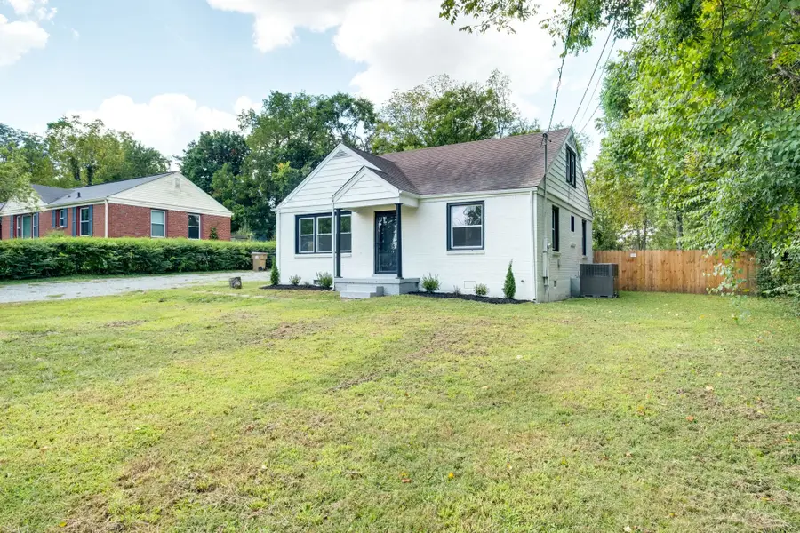 1100 Gibson Dr, Madison, TN 37115 - #2