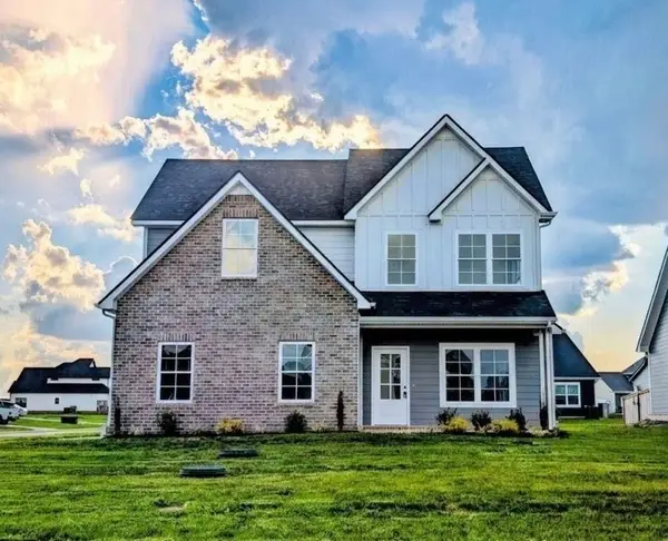3304 Stonehorn Dr, Bell Buckle, TN 37020
