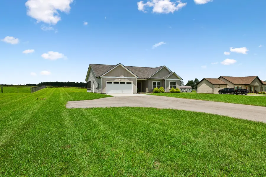 731 N Main St, Morrison, TN 37357 - #2