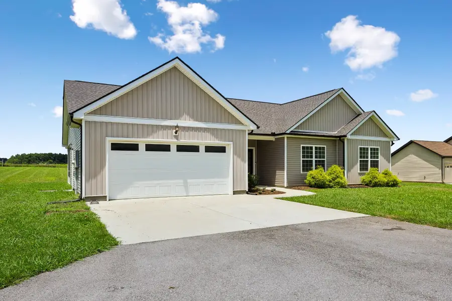 731 N Main St, Morrison, TN 37357 - #3