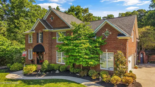 864 Oconnell Drive, Knoxville, TN 37934