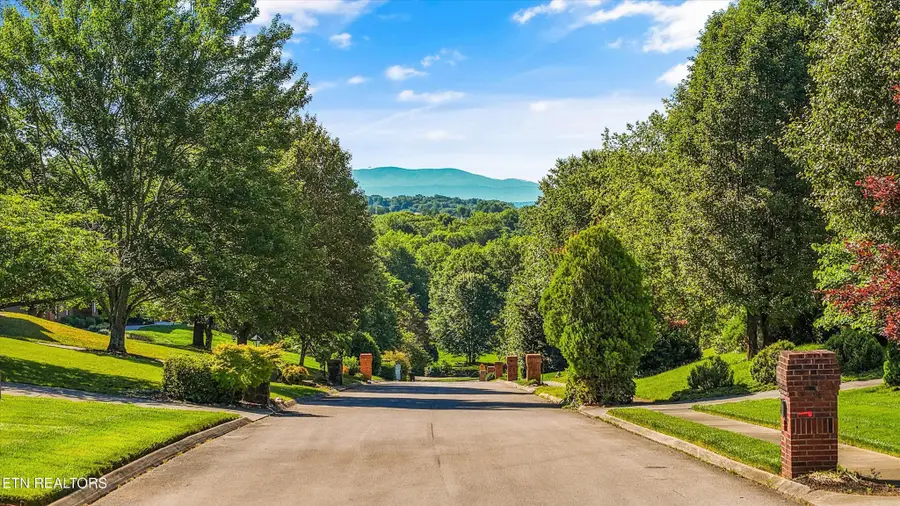 864 Oconnell Drive, Knoxville, TN 37934 - #3