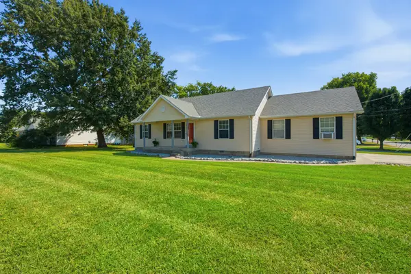 2095 Bolden Dr, Murfreesboro, TN 37127