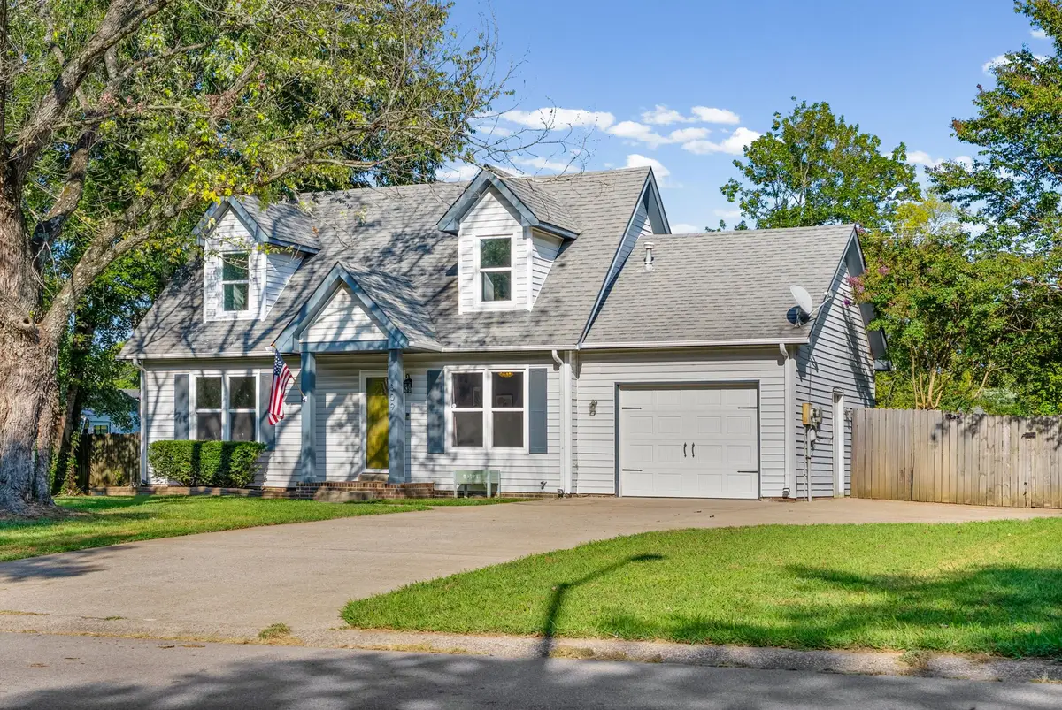 309 Kelsey Dr, Clarksville, TN 37042 - #1