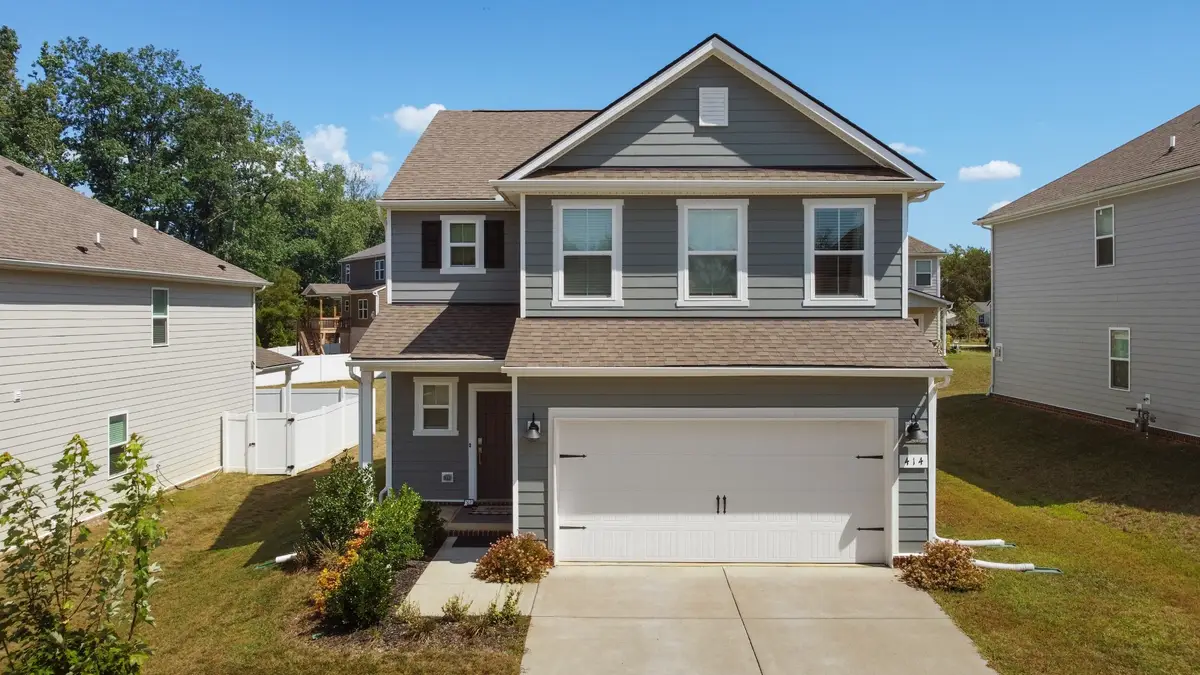 414 Valley View Dr, White House, TN 37188 - #1