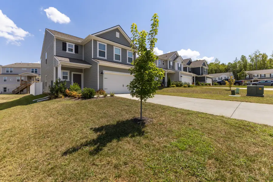 414 Valley View Dr, White House, TN 37188 - #3