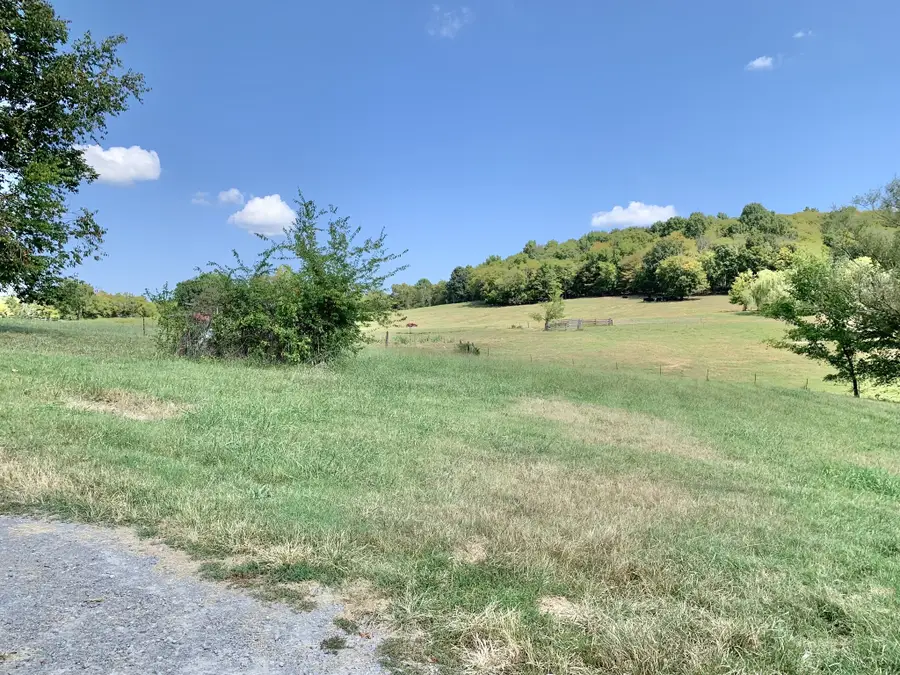 198 Pigeon Roost Rd, Brush Creek, TN 38547 - #2
