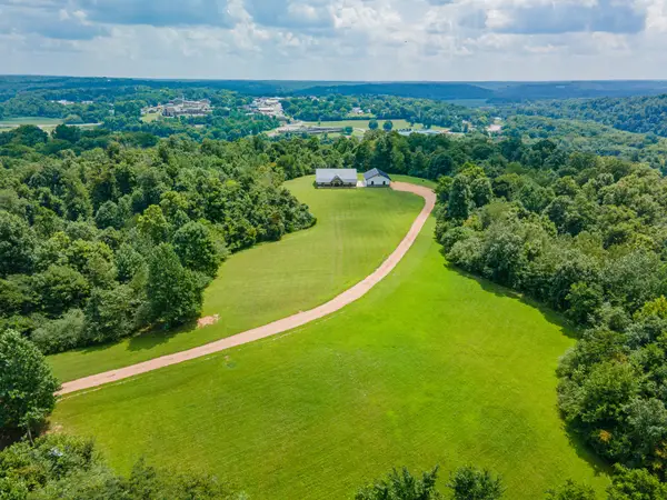 321 Old Sr 48, Centerville, TN 37033
