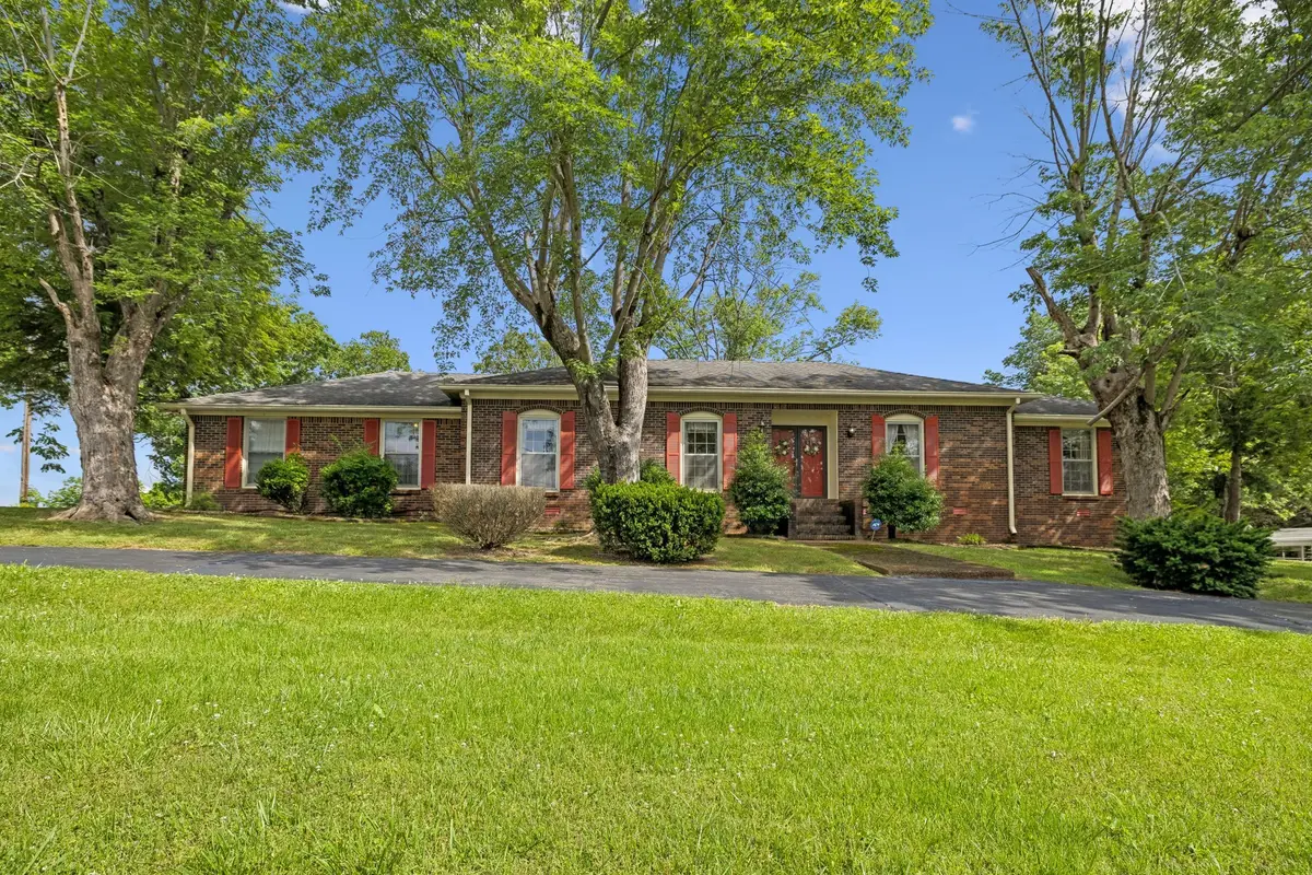 1202 Sycamore Valley Rd, Ashland City, TN 37015 - #1