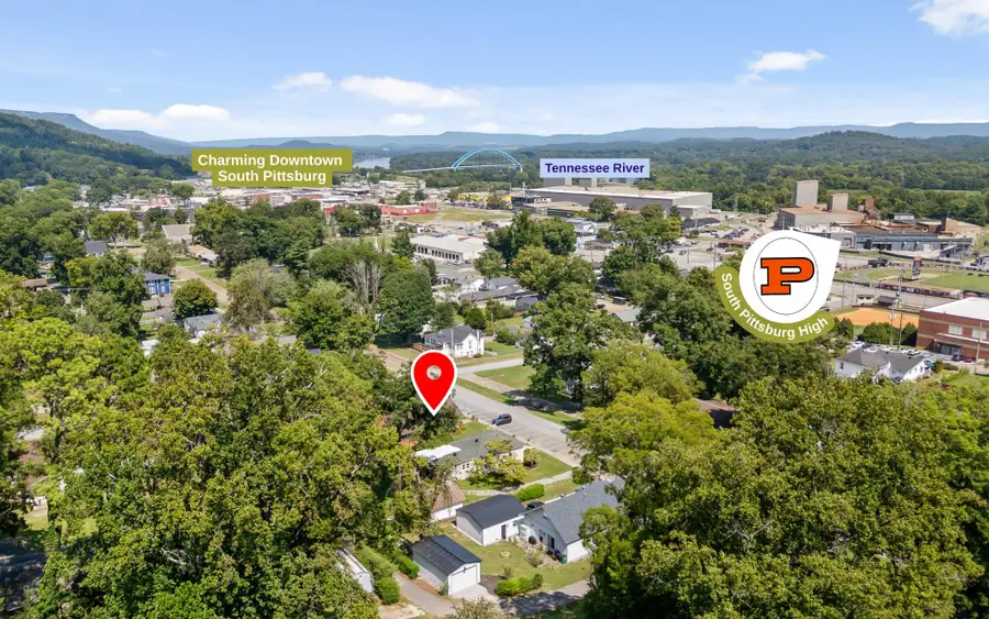 706 Holly Avenue, South Pittsburg, TN 37380 - #3