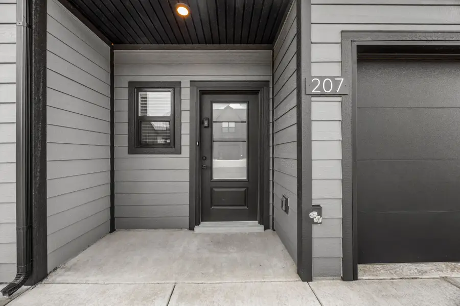207 Jonathan Wade Cir, Clarksville, TN 37043 - #2